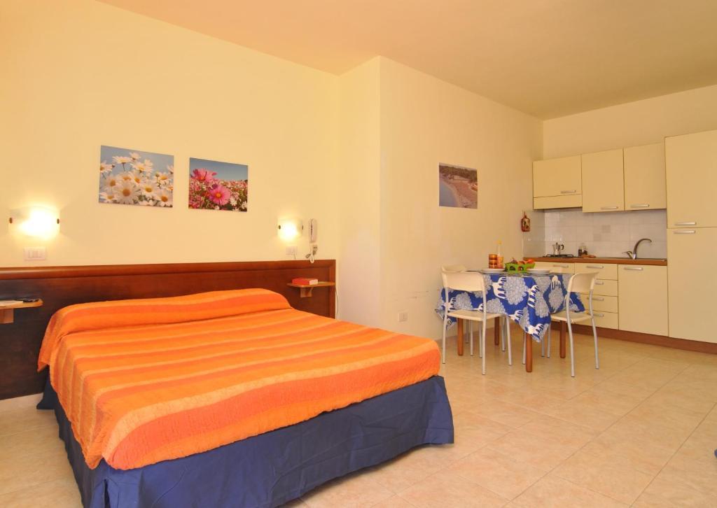 Residence Oasi Salento Torre dell'Orso Pokoj fotografie